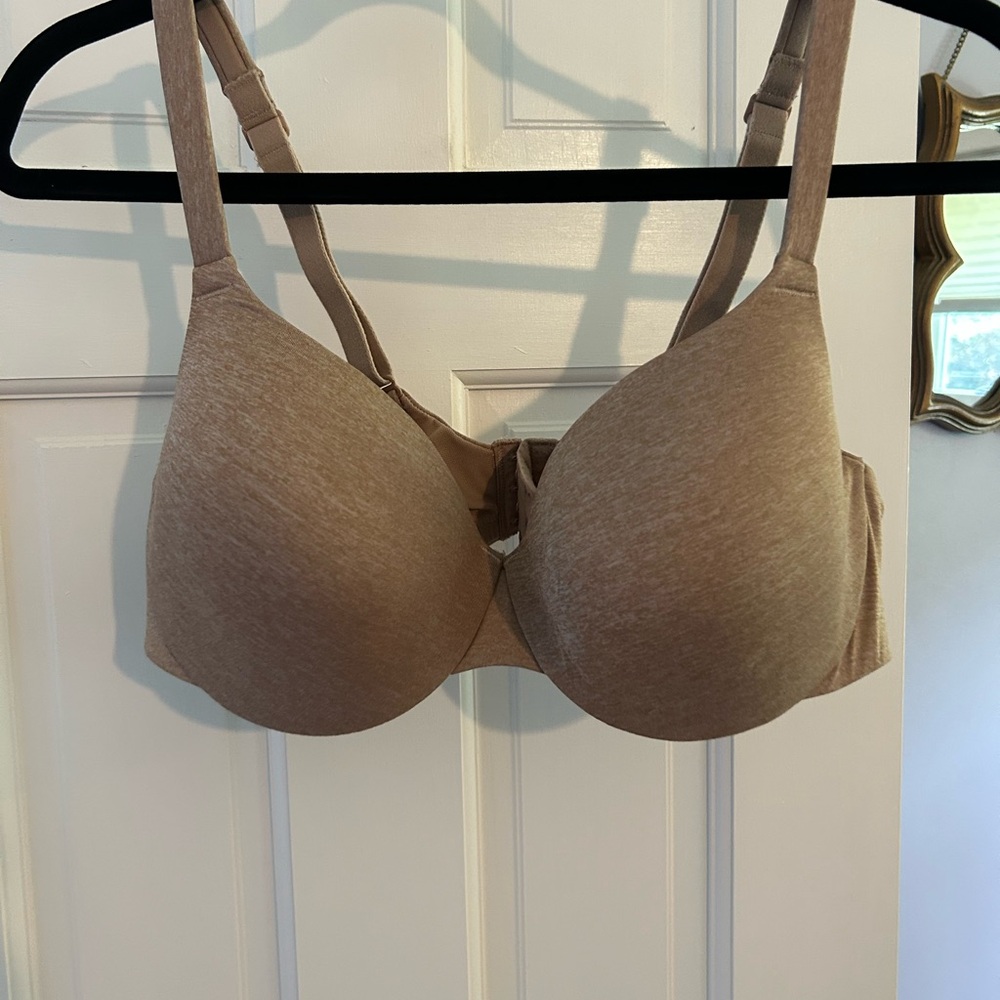 Seamless Nude T-Shirt Bra - Light Brown NWT